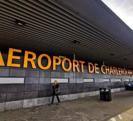 Station 64 A3 Bruxelles-charleroi-airport Lägenhet